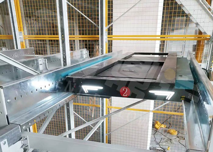 四向穿梭車(chē)